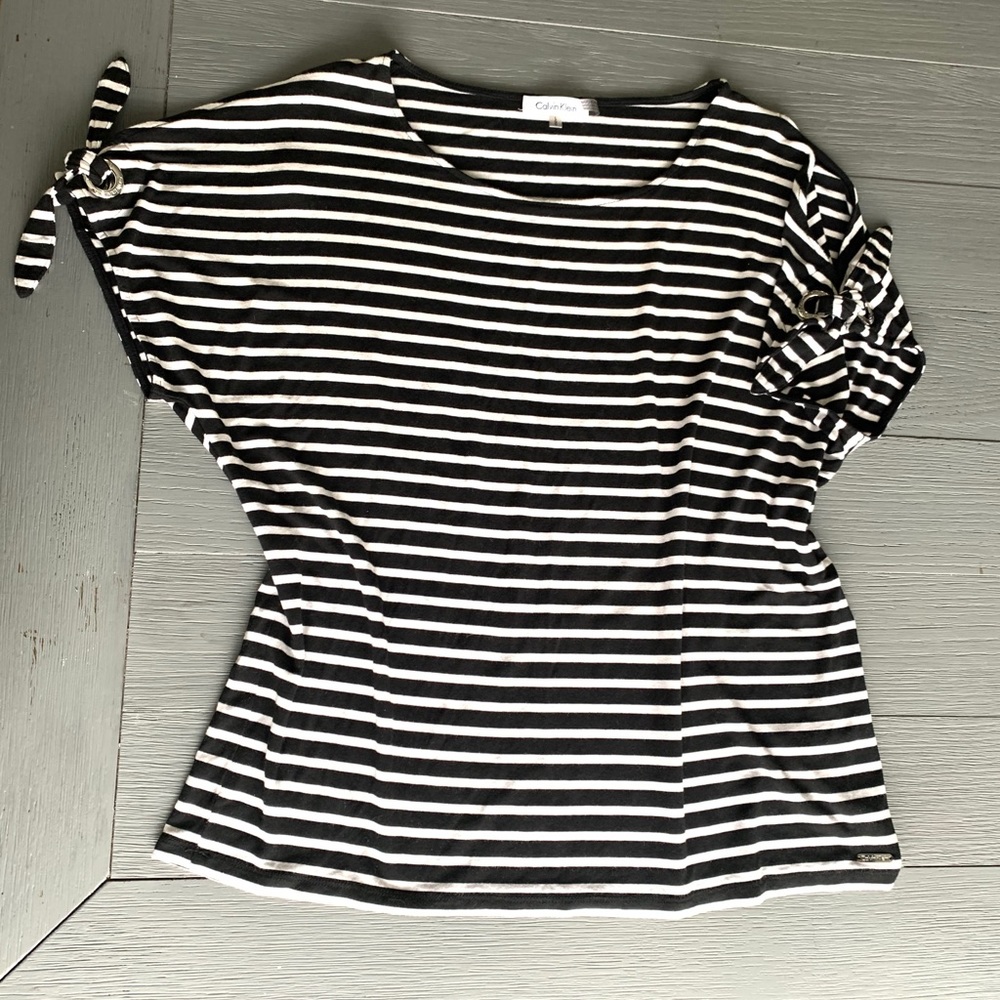 Calvin Klein cold should black white stripe top L